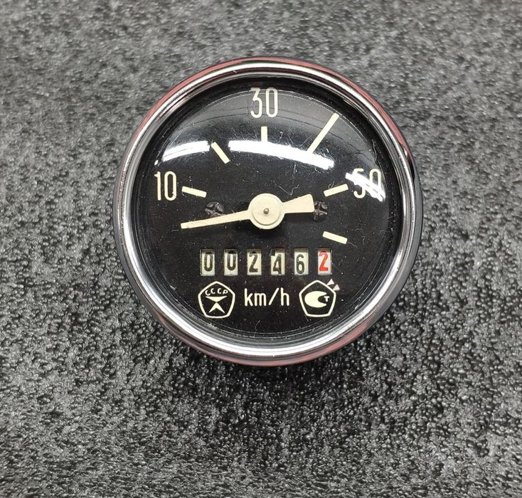 Продам спидометр для мопеда СССР.
