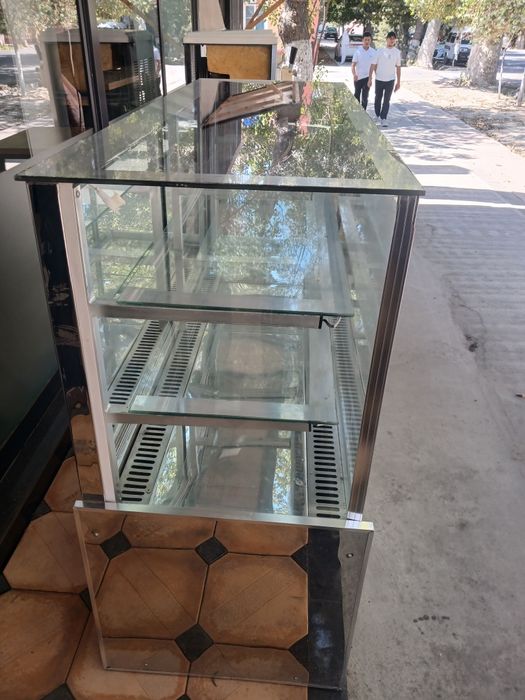 Vitrina xolodilnik 180 eni