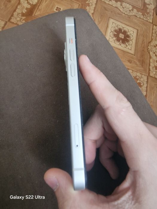 Обменяю айфон 14