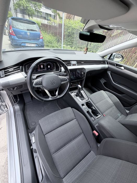 2022 VW PASSAT 2.0 TDI - много екстри
