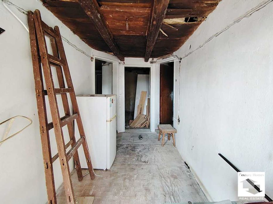 170272 Къща с гараж в живописното с. Катранджии, Община Дряново