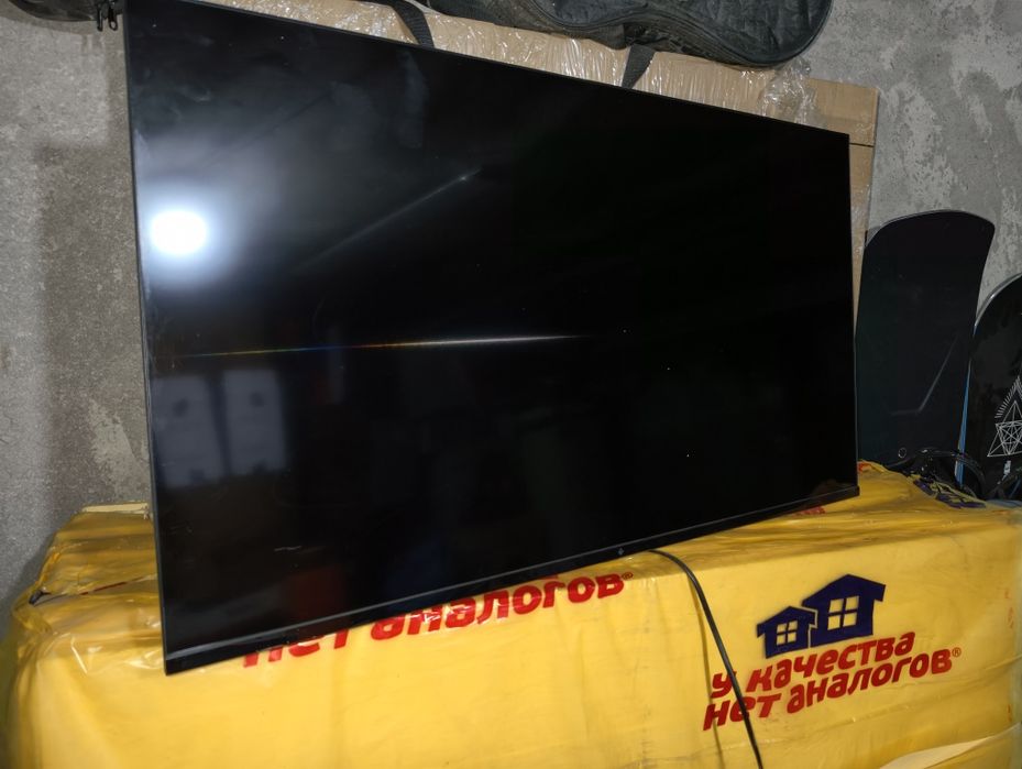 LED телевизор Dexp 40*