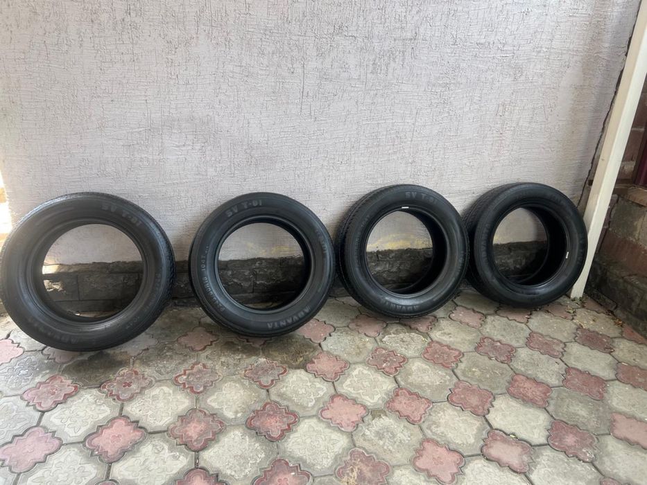 Продам шины 245/60/18