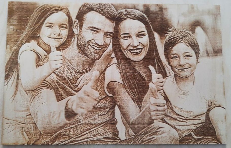 Фото на дереве - необычный подарок