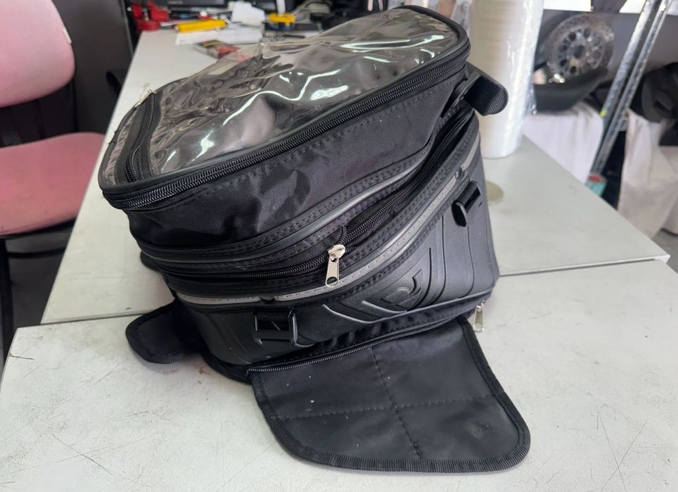 Чанта за резервоар за мотор / магнитна чанта Vanessa (Italy)