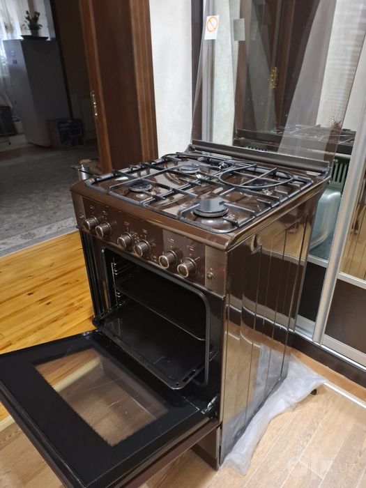 Продаю газ плиту