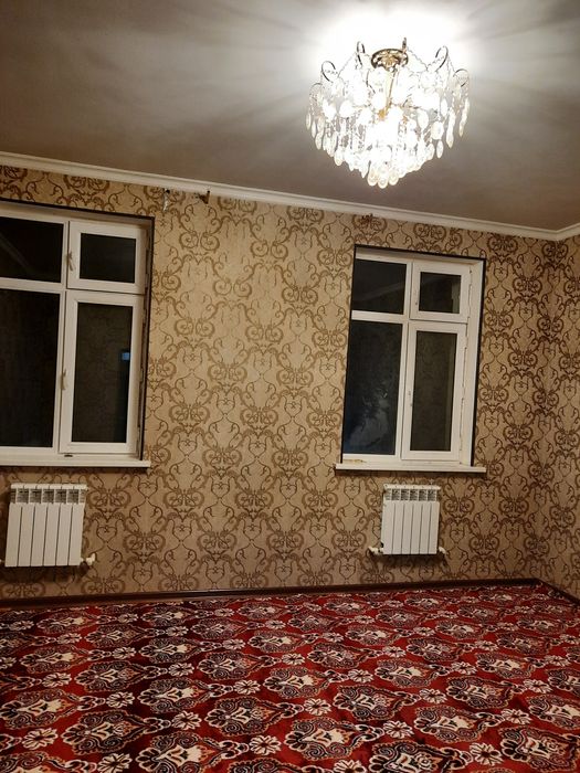 3 xanali kvartira satiladi