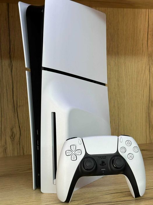 Конзола Sony Playstation 5 Slim Disk Edition CFI-2016 / Перфектна