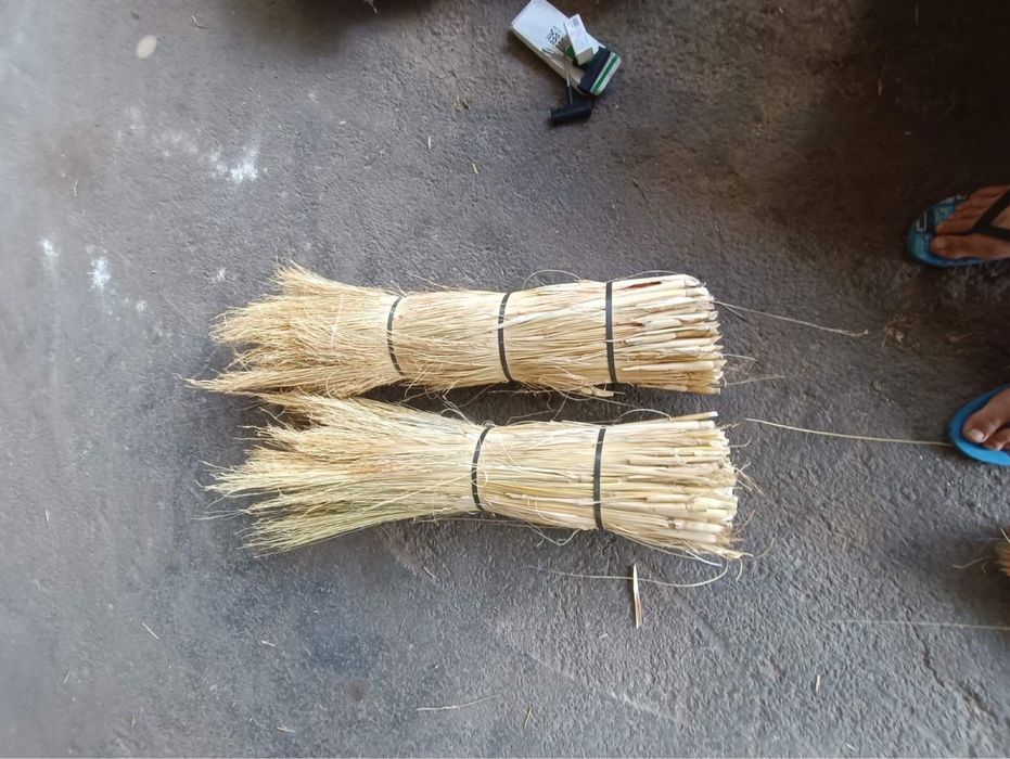 Метла   метлица