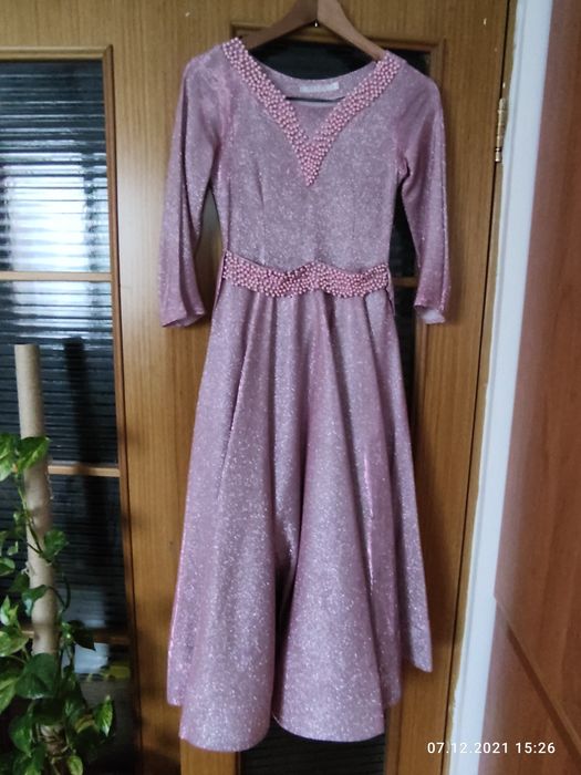 Красивое нарядное платье