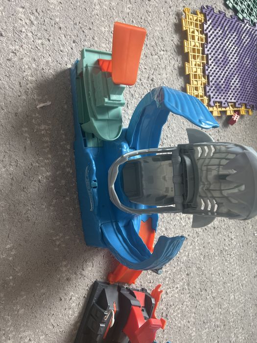 Два автотрека hotwheels оригинал