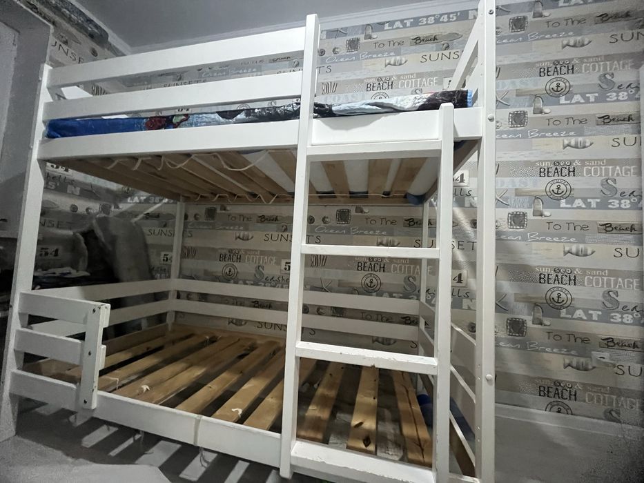 Кровать продам срочно