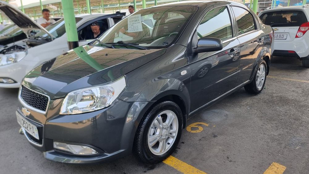 Нексия 3 позиция  автомат равон пробег 142000км