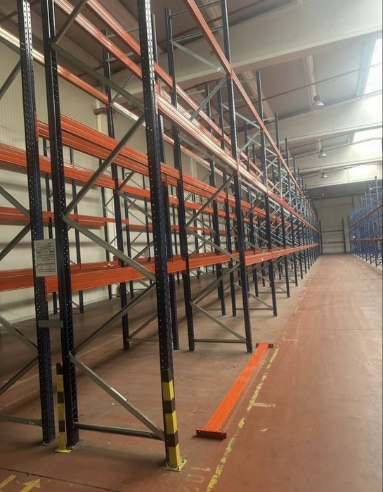 Rafturi metalice industriale reglabile