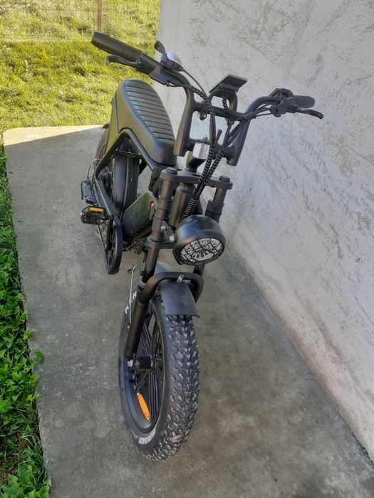 Bicicletă electrică