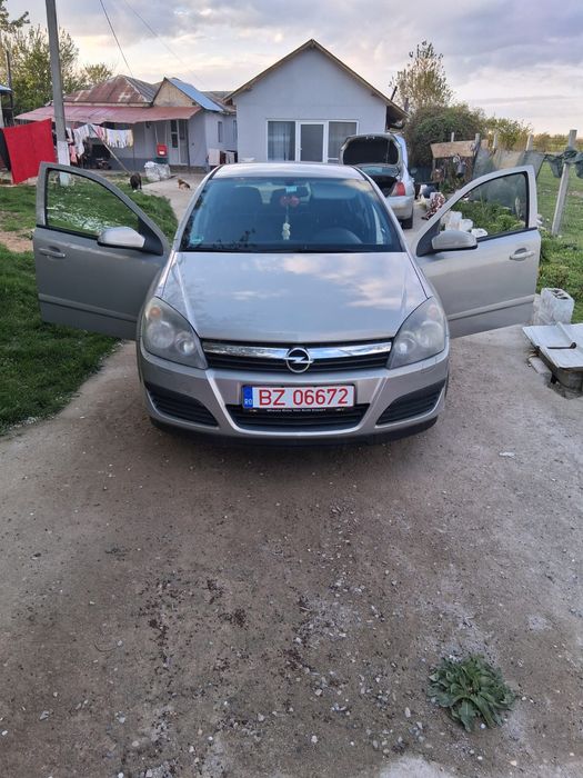 Vând sau schimb Opel Astra h 1.4 benzină  2006