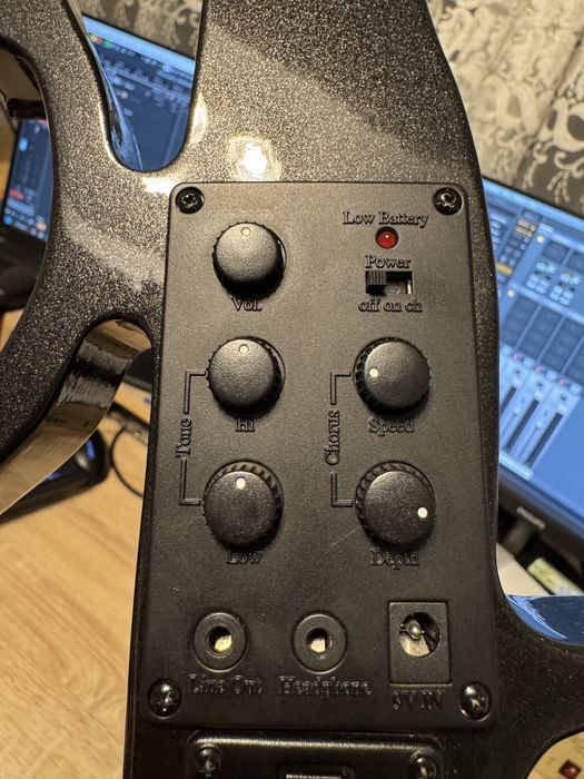 Vioară electrică Carlo Giordano EV-305 4/4