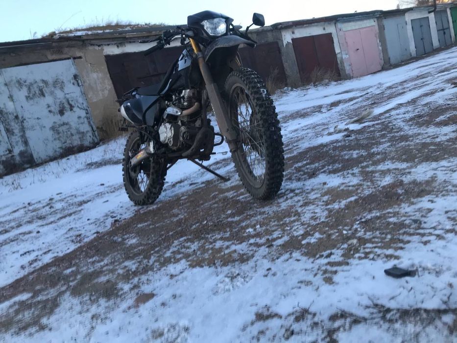 Продам эндуро 250 кубов