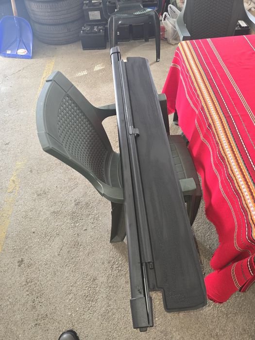 Продавам чисто нова задна щора за sitroen c4 Picasso b58