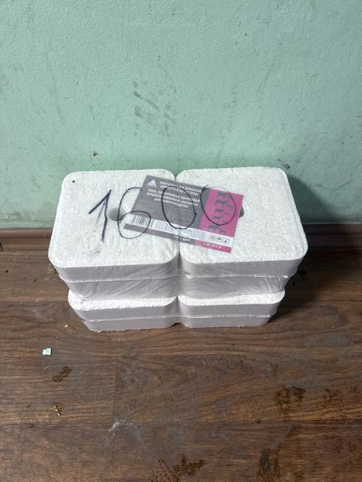 Соль гималайская. Соль лизунец