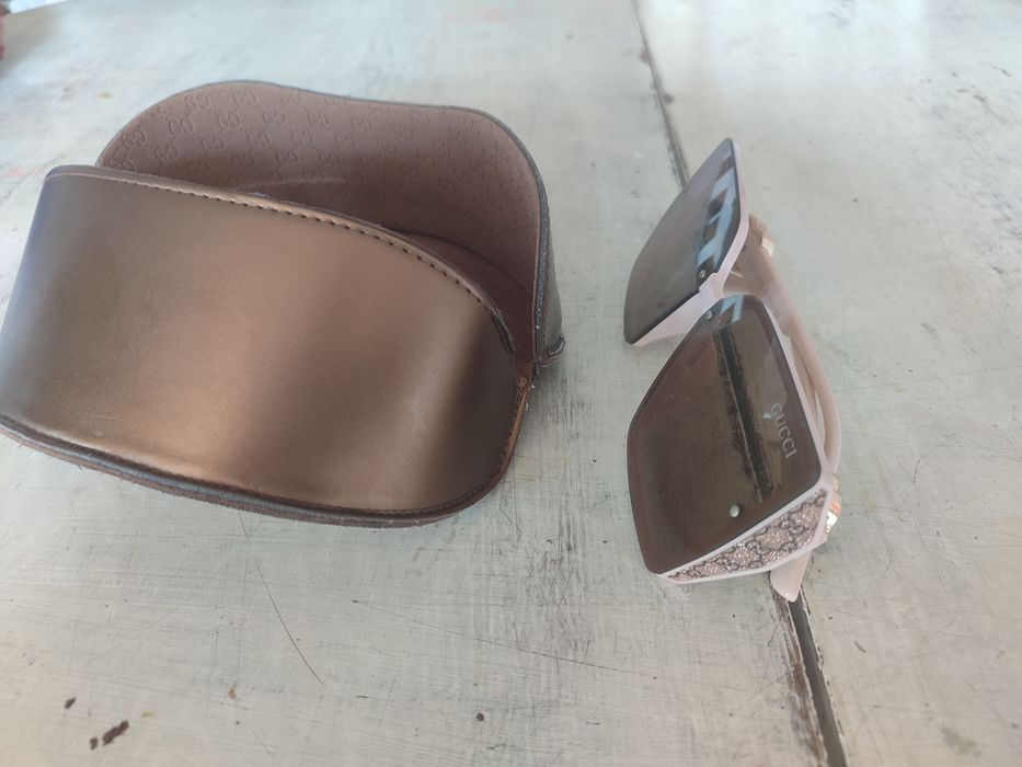 Слънчеви очила на Gucci със 100% UV