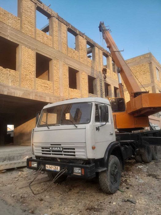 Галичанин автокрани сотилади 25 т