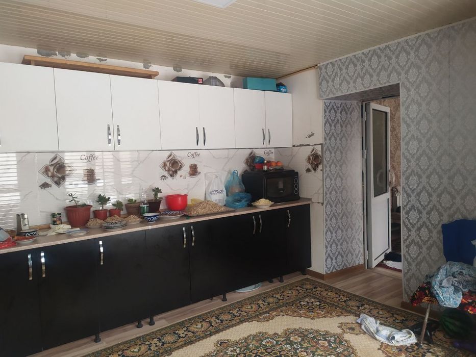 Tinchlik metroda qizlaga xazaykali uy ijaraga beriladi