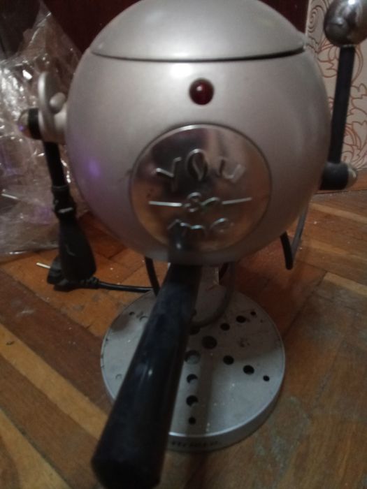 Кафемашина работеща