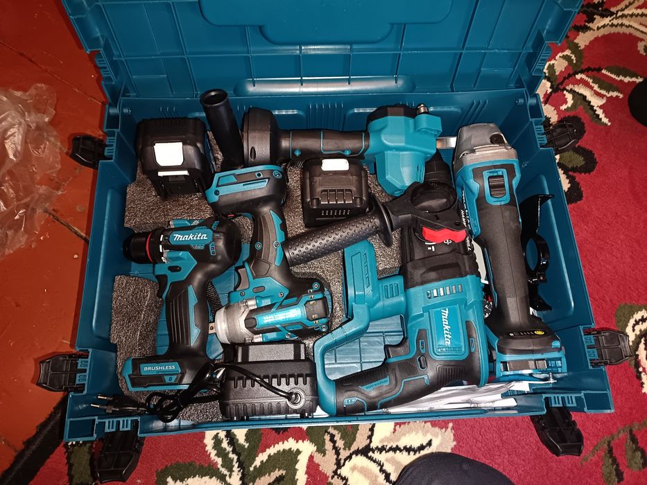 Продам новый набор электроинструментов