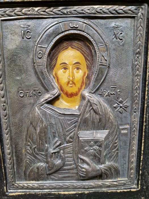 Чудесна антикварна сребърна икона със сертификат