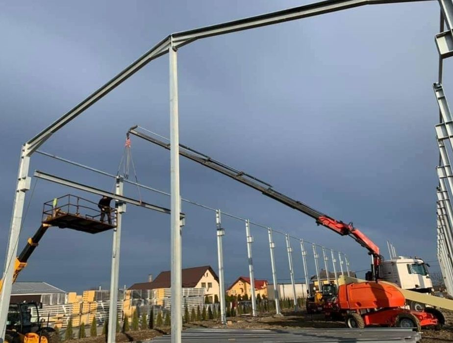 Montaj hale, panouri sandwich, structuri metalice, cuzineti hale