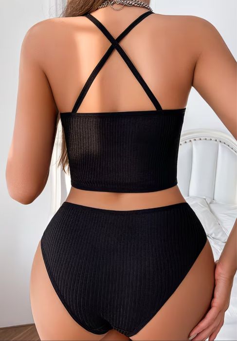 Купальник новый продам