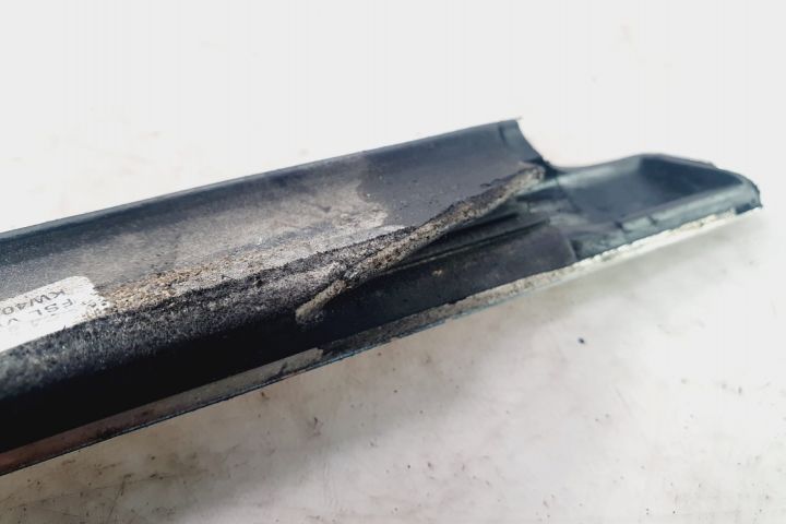 Perie geam stanga fata 3c4837475b Volkswagen VW Passat B6  [din 2005 pana  2010] seria