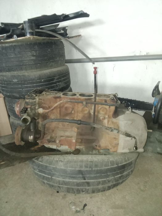 Продам двигатель 406 карбюратор