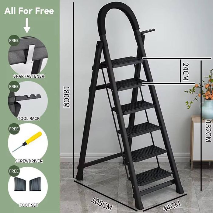 Стремянка металлическая 6 ступеней с поручнем 158 см

• Высота 158 см