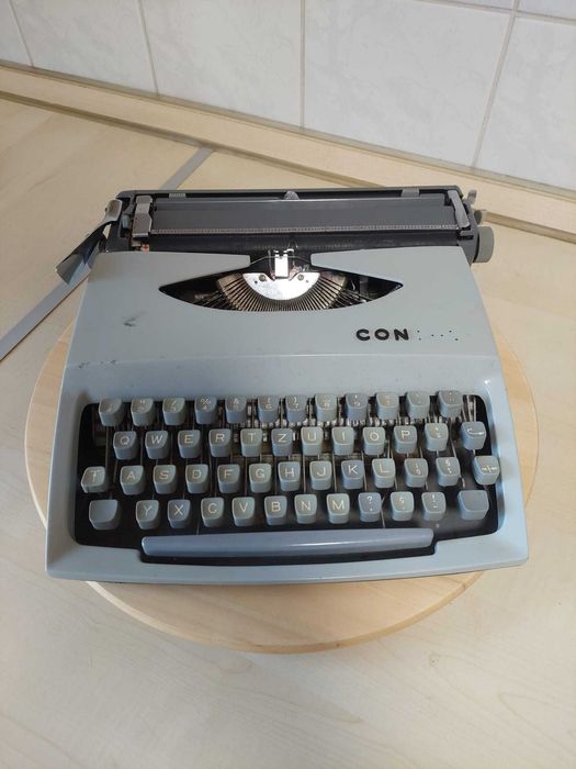 Masina de scris Consul
