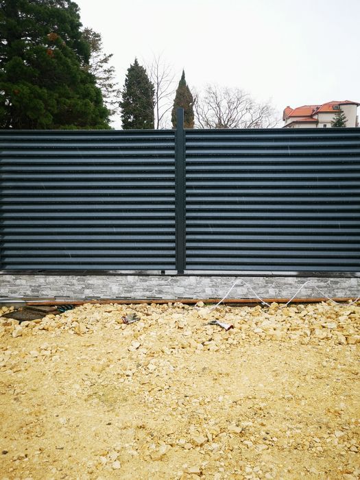 Метални огради тип щора