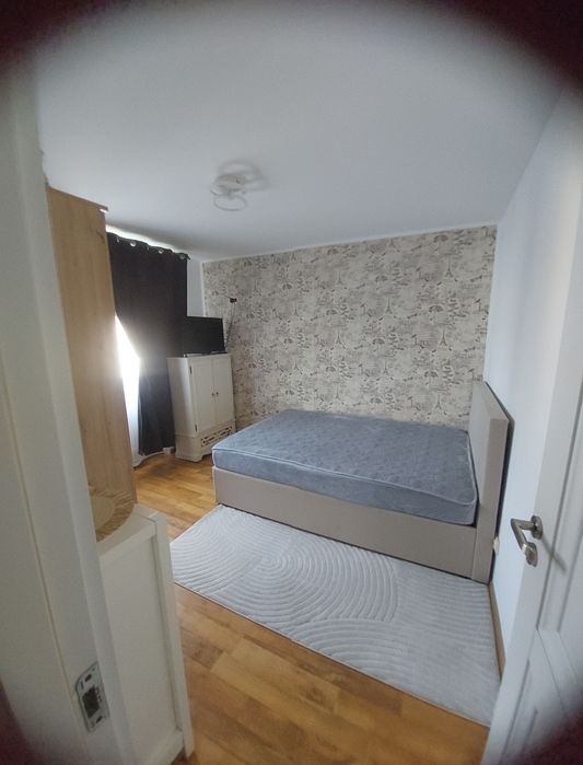 Apartament de închiriat