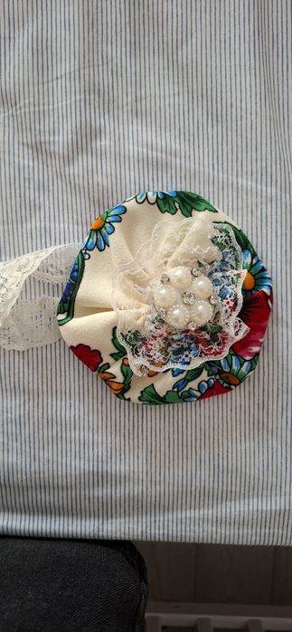 Set Rochite cu motive traditionale