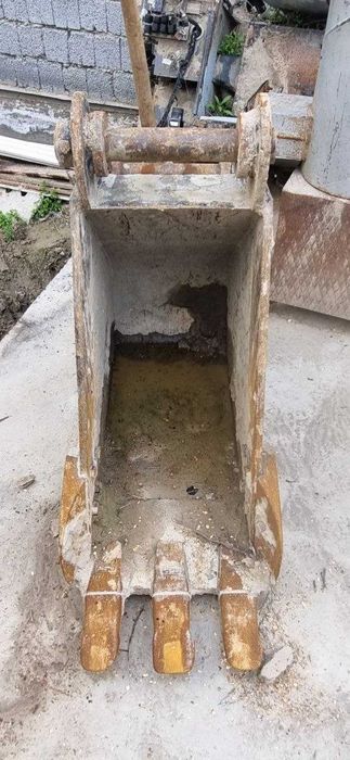 Продаётся запчасти эксковатора