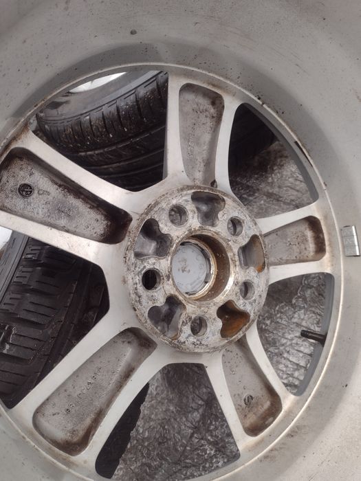 Топ състояние 18-5х114.3 ЕТ38 7j Mitsubishi Outlander