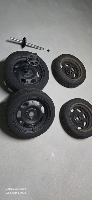 Jante de  Smart , cauciucuri de iarna Semperit