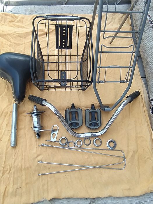 Продам  б/у запчасти на Урал в хорошем состоянии  УСтупка будет.Люстры