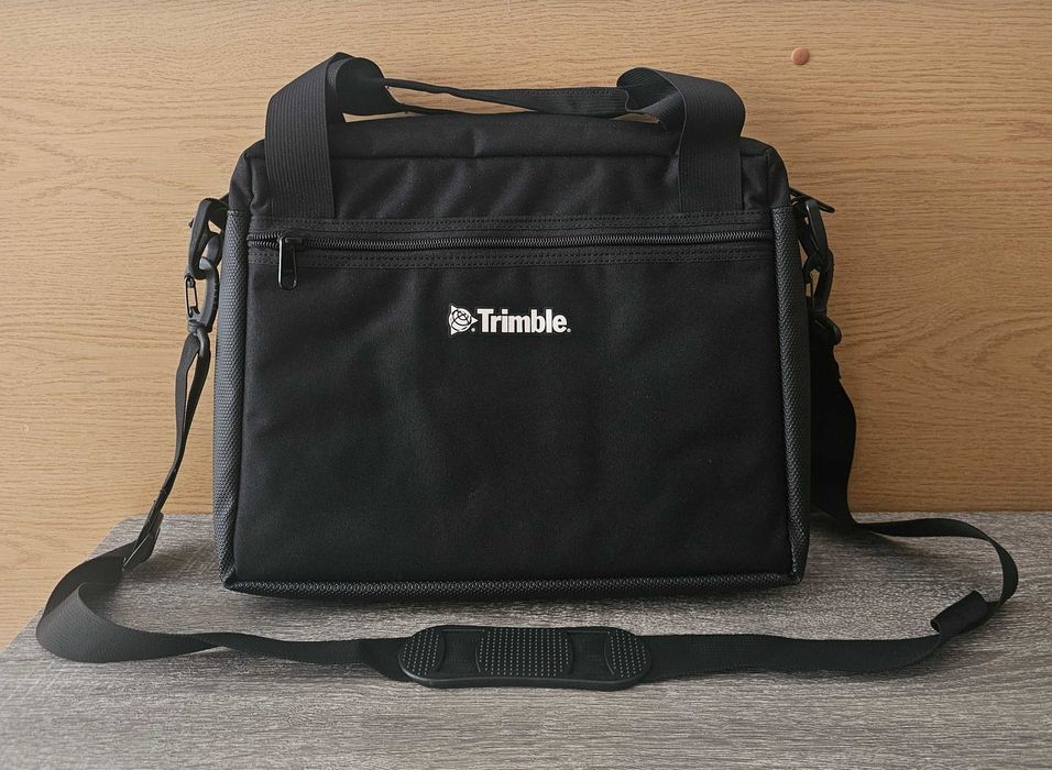 Geantă profesională originală Trimble – nouă, nefolosită