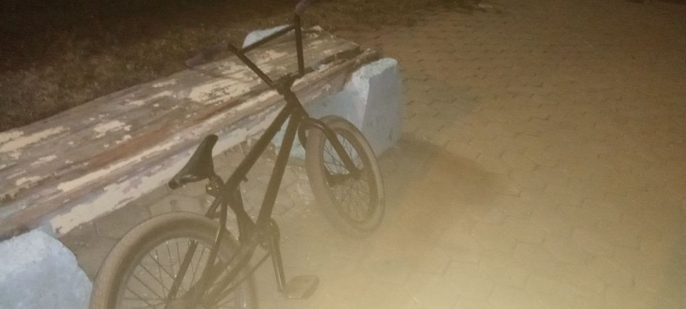 Черный  бмх очень хороший