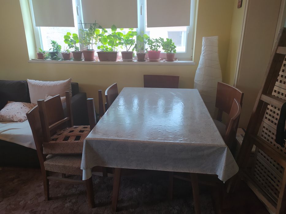 Ретро холн. маса разтегателна 190-90-78-6 бр.масив.столове кресла 2 бр