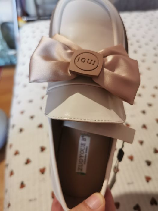 Продам детские туфли