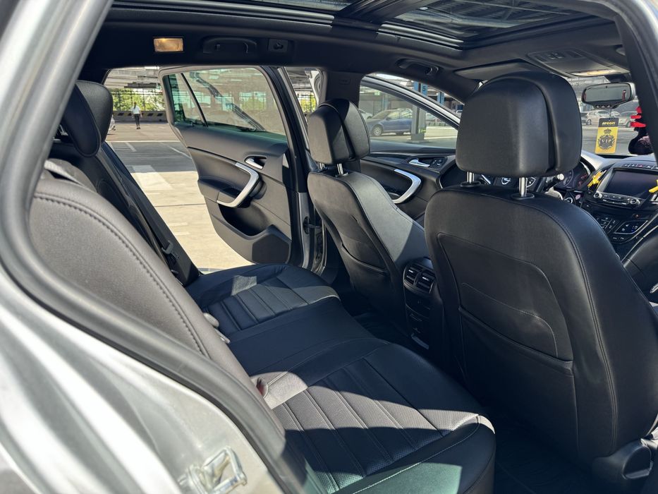 Opel Insignia Sports Tourer 2.0 CDTI 170 CP – FULL