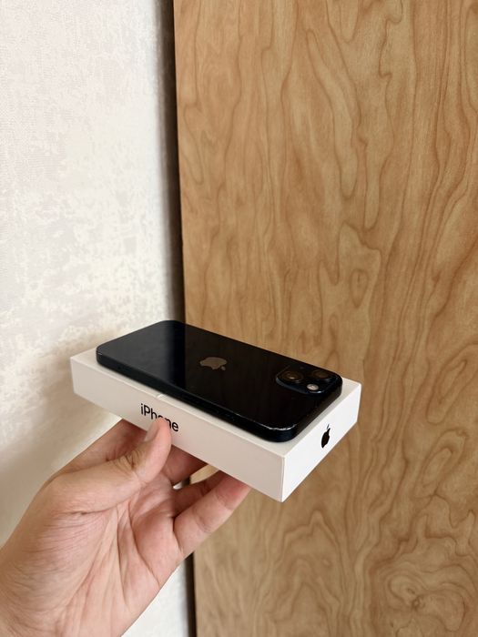 iPhone 13/128Gb - В хорошем состоянии