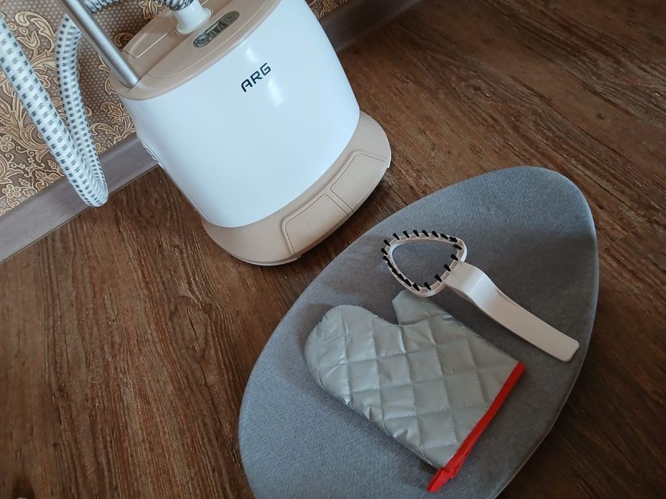 Утюг паровой ARG